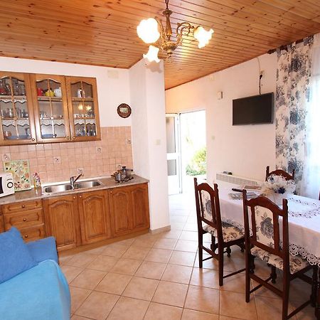 Apartments Giorgia ロヴィニ エクステリア 写真