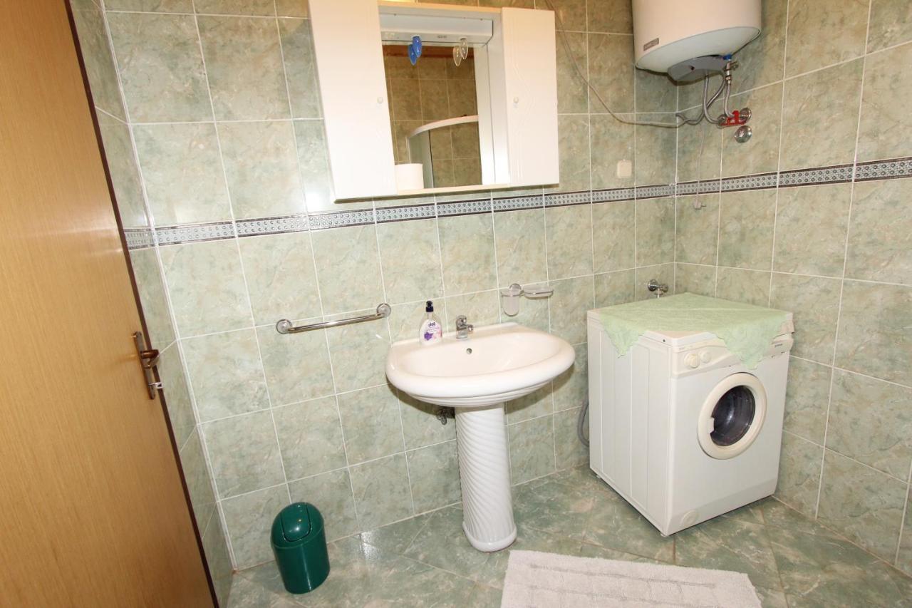 Apartments Giorgia ロヴィニ エクステリア 写真