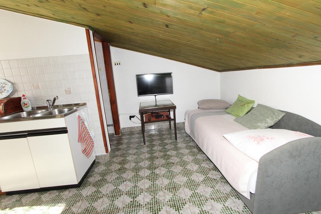Apartments Giorgia ロヴィニ エクステリア 写真