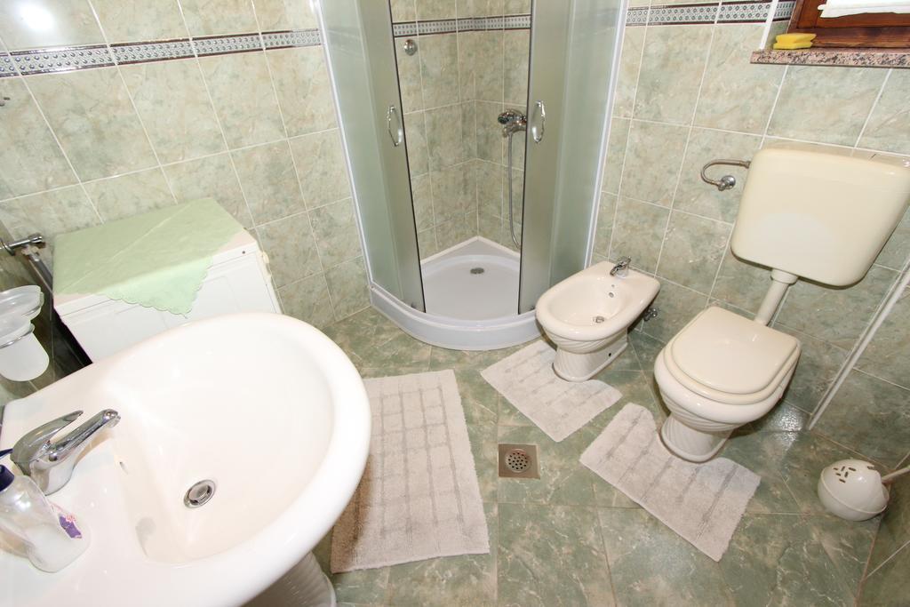 Apartments Giorgia ロヴィニ エクステリア 写真